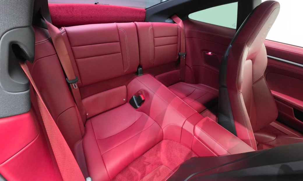 Porsche 911 Carrera, 2024