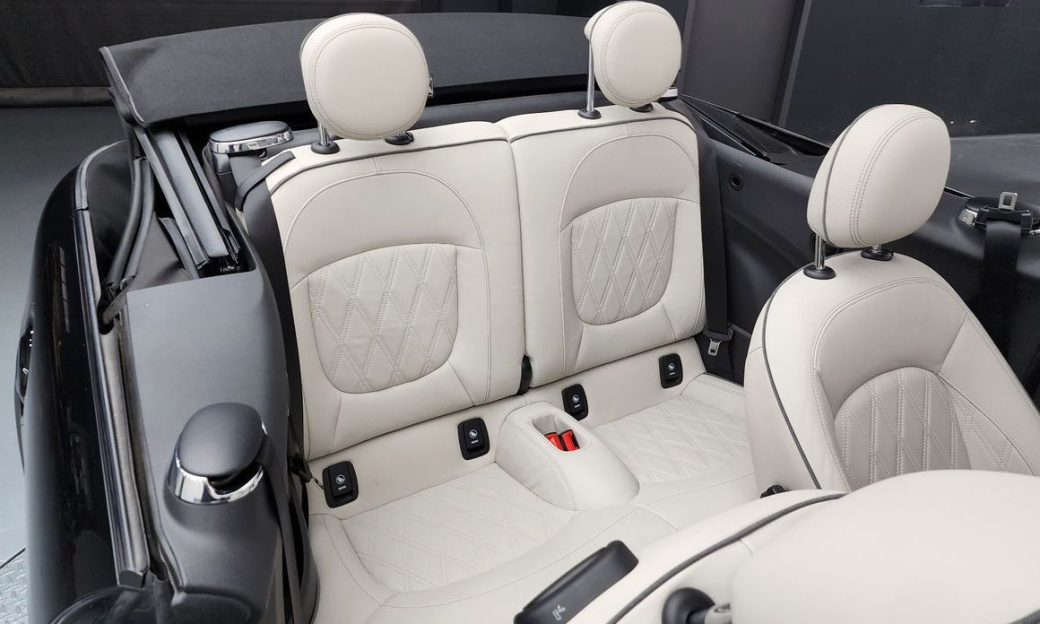Mini Cooper Convertible Classic, 2023
