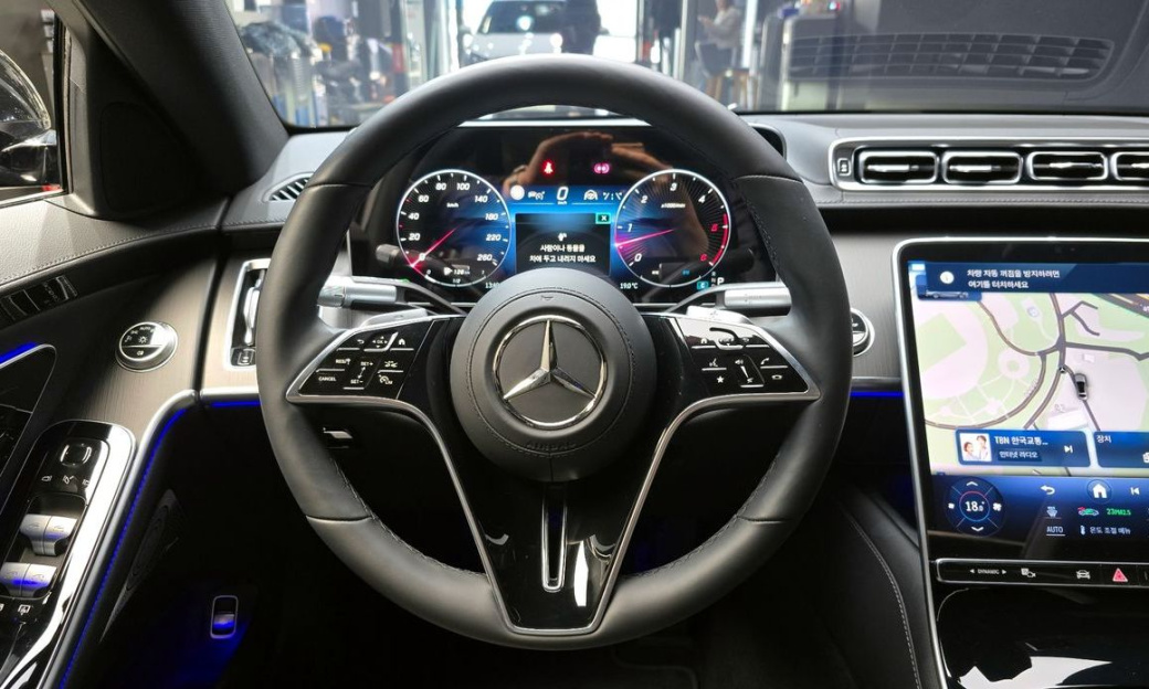Mercedes-Benz S-Class S350 d 4MATIC, 2025