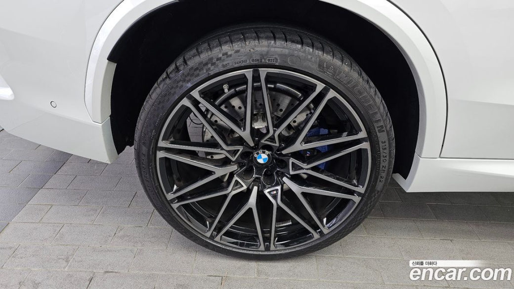 BMW X5M 4.4 Competition, 2024
