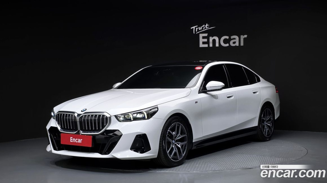 BMW 5-Series 520i M Sport, 2024
