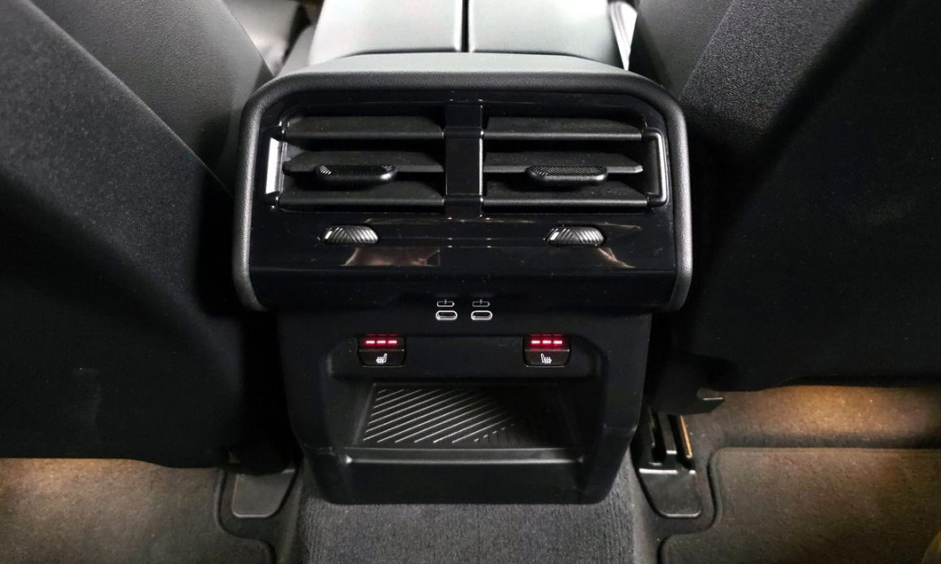 BMW 5-Series 520i Special Edition, 2024