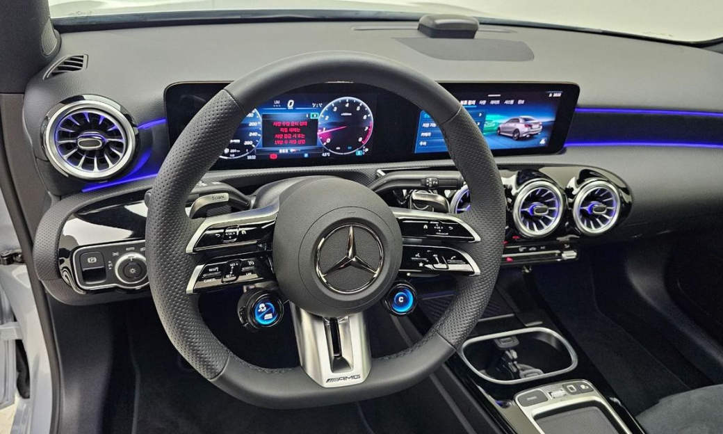 Mercedes-Benz A-Class AMG A35 4MATIC Sedan, 2025