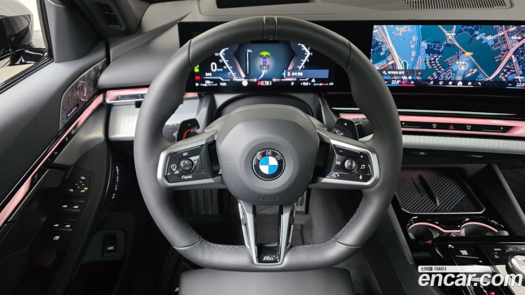 BMW 5-Series 520i M Sport, 2025