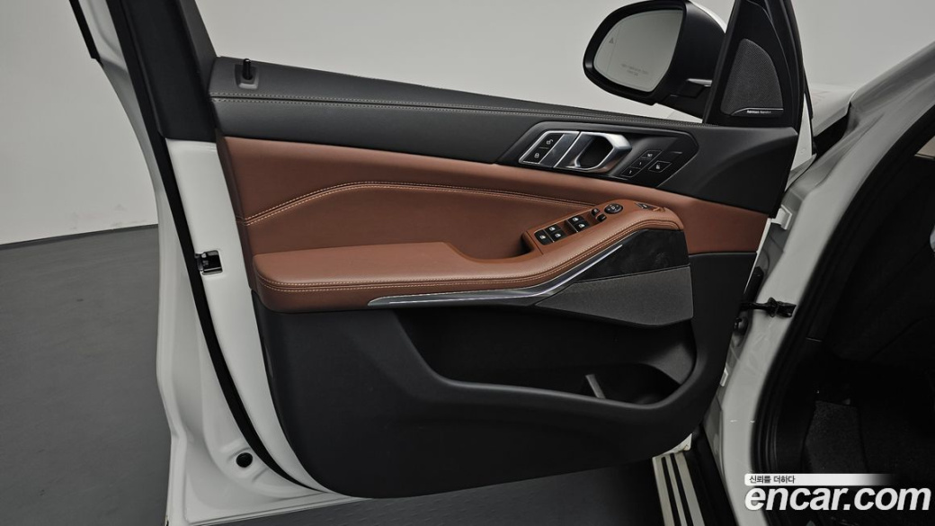 BMW X5 xDrive 40i xLine, 2024
