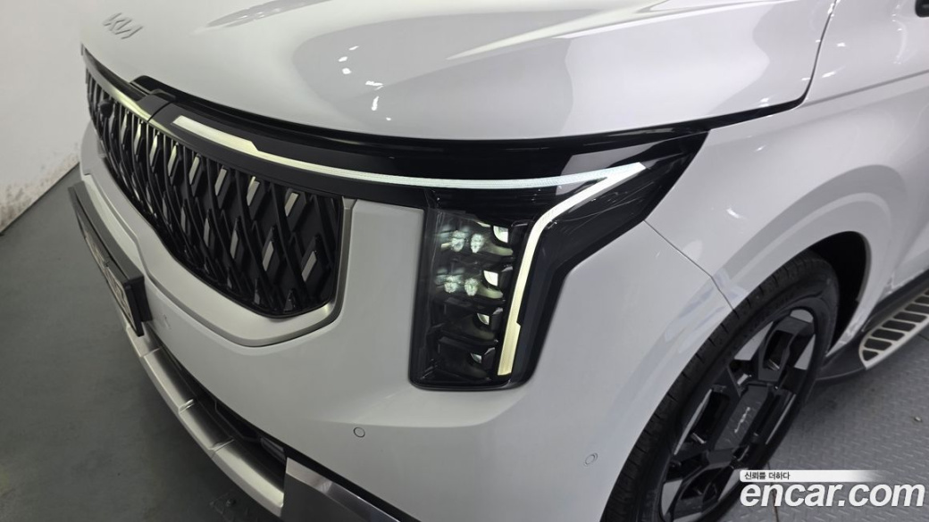 Kia Carnival 9-Seater Noblesse, 2025