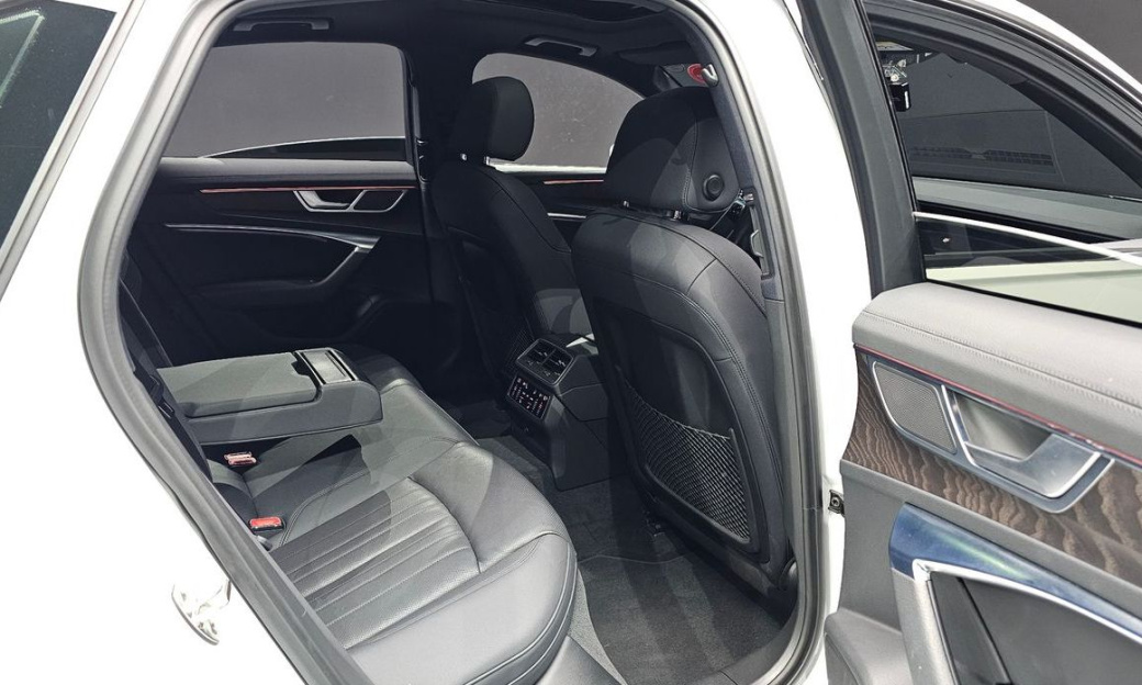 Audi A6 40 TDI Premium, 2021
