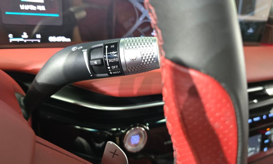 Genesis G80 Gasoline 2.5 Turbo AWD, 2025