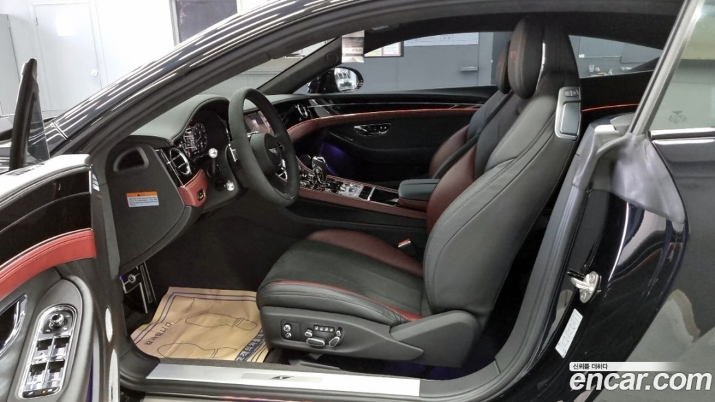 Bentley Continental 4.0 GTS, 2024