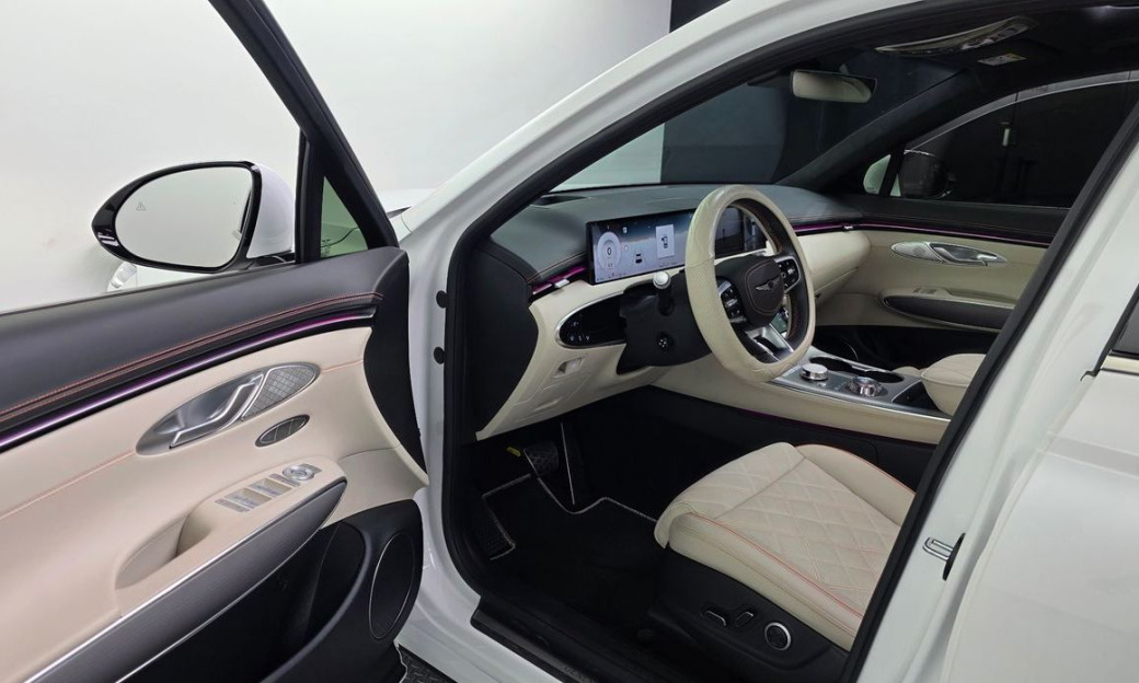 Genesis GV70 2.5T Gasoline AWD, 2025