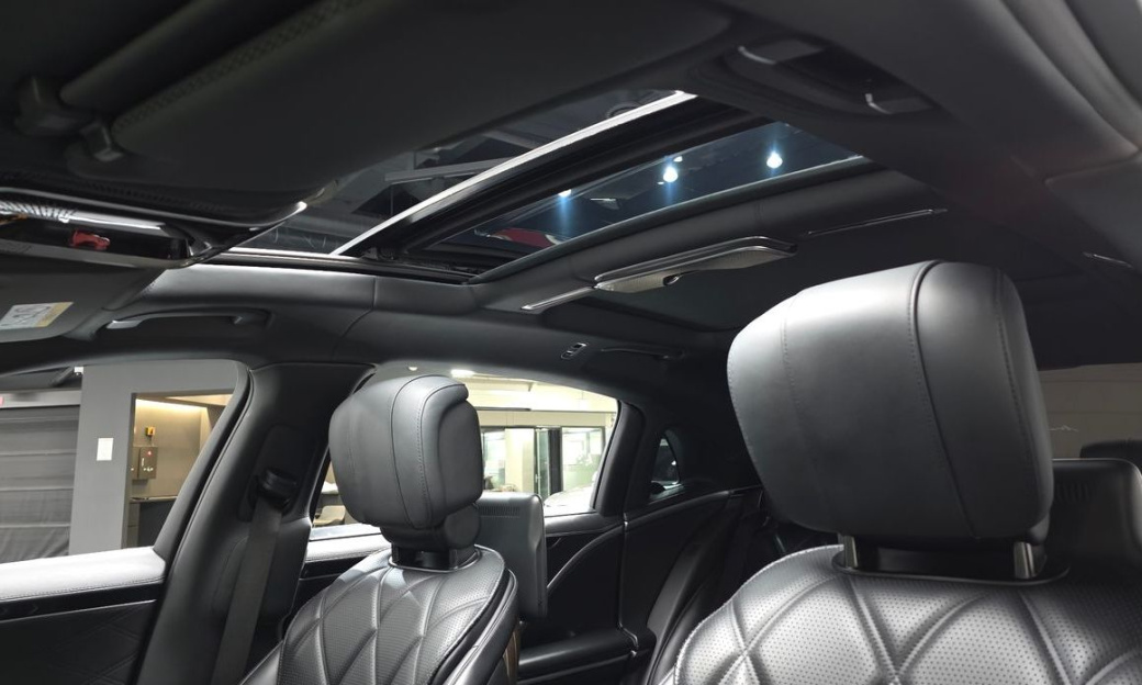 Mercedes-Benz S-Class Maybach S680 4MATIC, 2022