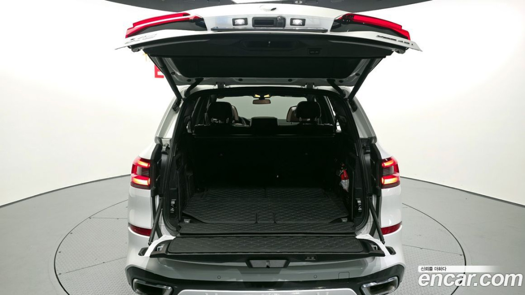 BMW X5 xDrive 40i M Sport, 2023