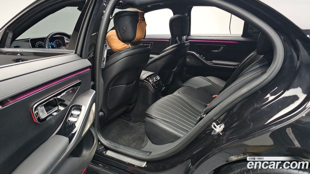 Mercedes-Benz S-Class S350 d, 2023