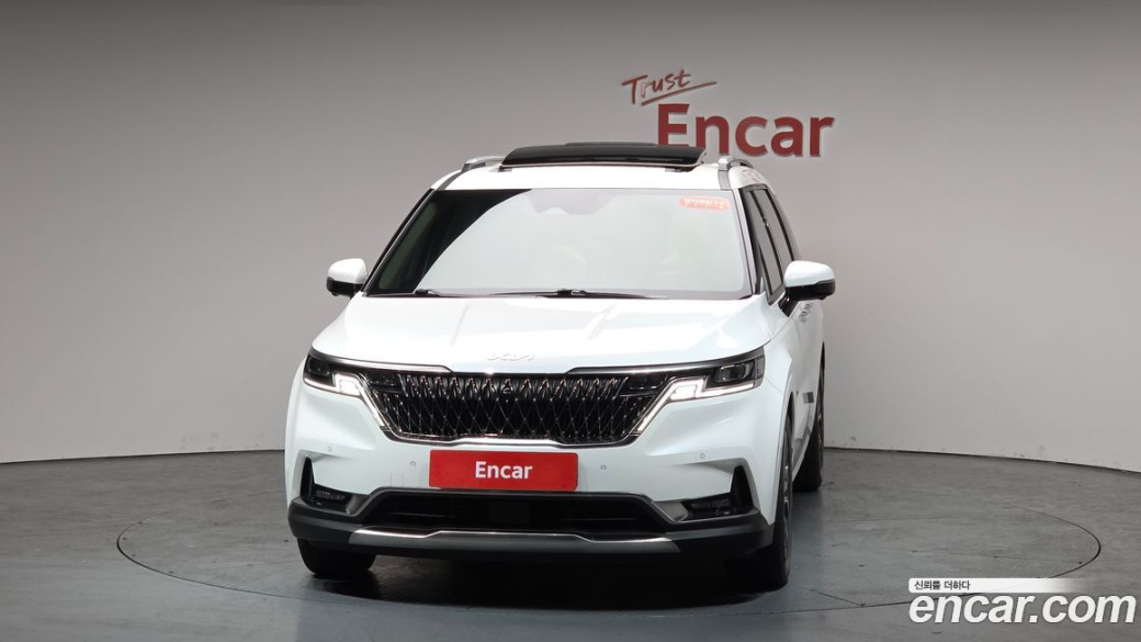Kia Carnival 9-Seater Signature, 2023