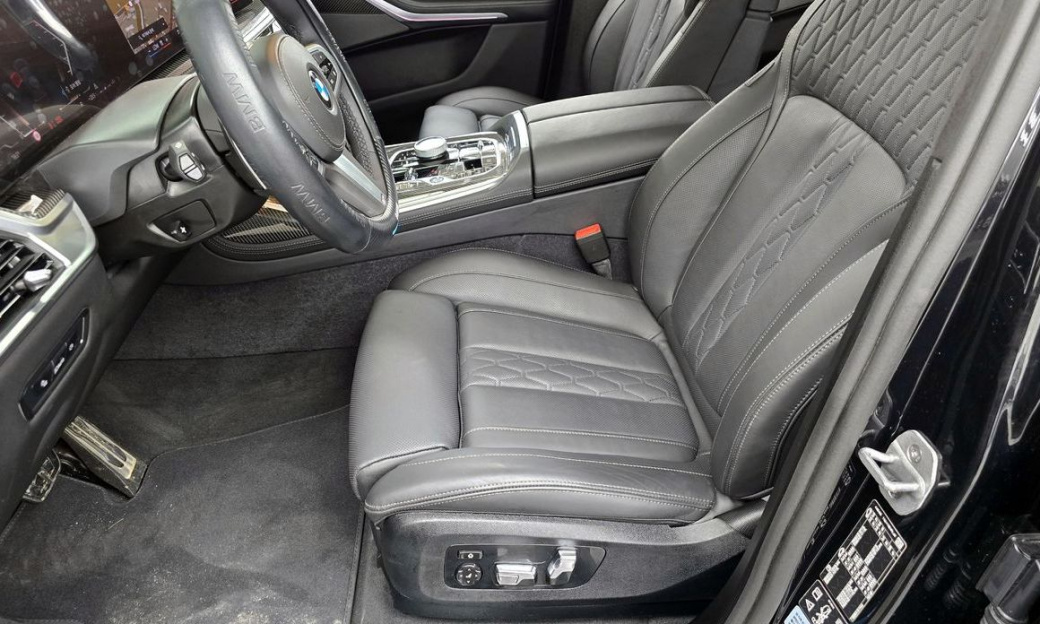 BMW X7 xDrive 40i M Sport 7STR, 2025