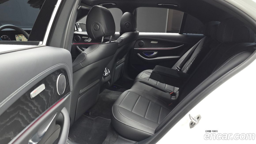 Mercedes-Benz E-Class E250 AMG Line, 2023