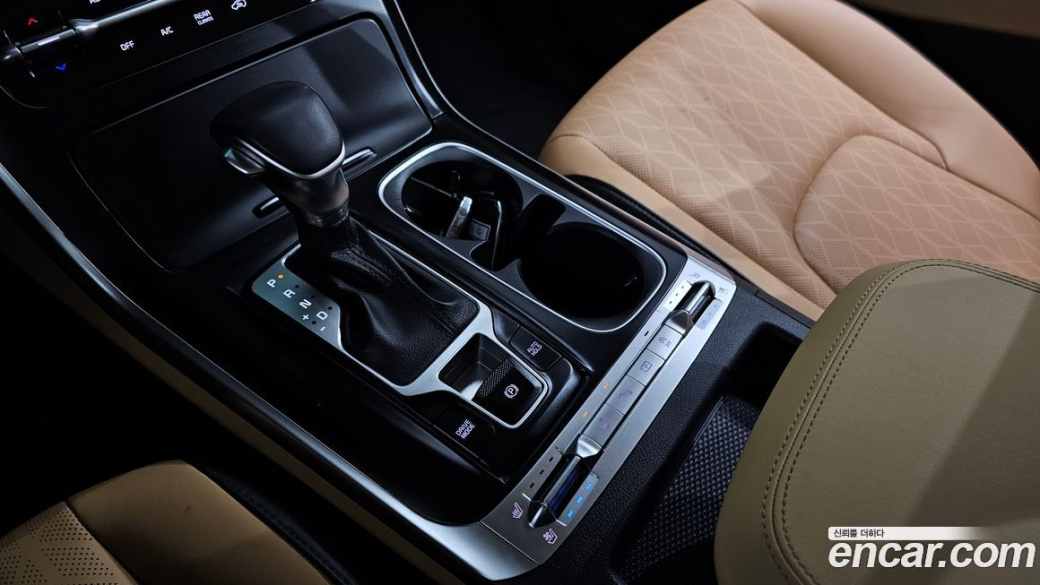 Kia Carnival 9-Seater Prestige, 2023