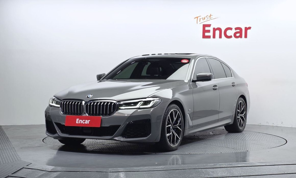 BMW 5-Series 530i M Sport Package, 2022