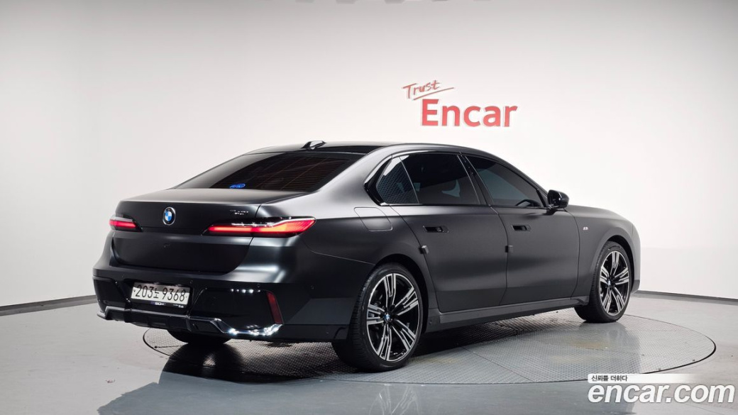 BMW 7-Series 740i sDrive M Sport, 2023
