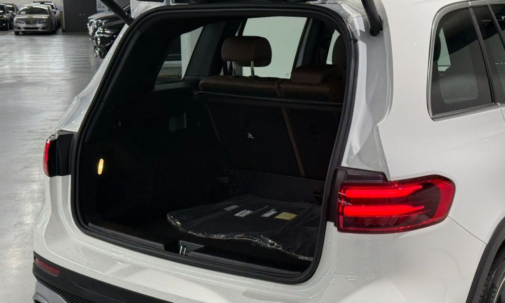 Mercedes-Benz GLB-Class AMG GLB35 4MATIC, 2025