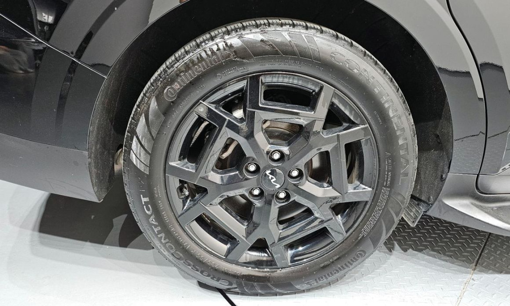 Kia Carnival 9-Seater Gravity, 2025