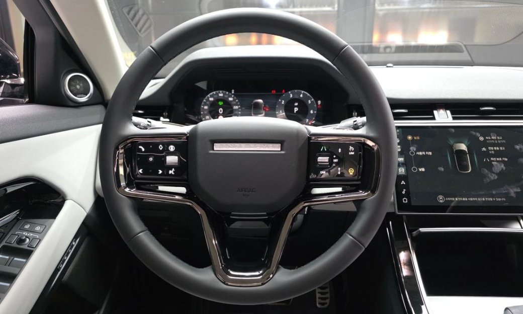 Land Rover Range Rover Evoque P250 Dynamic SE, 2025
