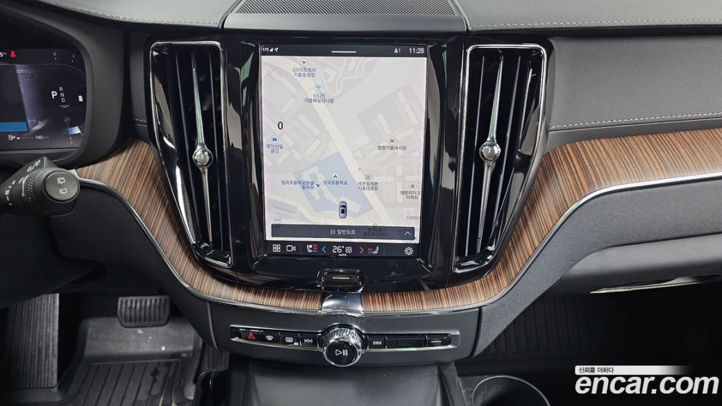 Volvo XC60 B6 Inscirtion, 2022