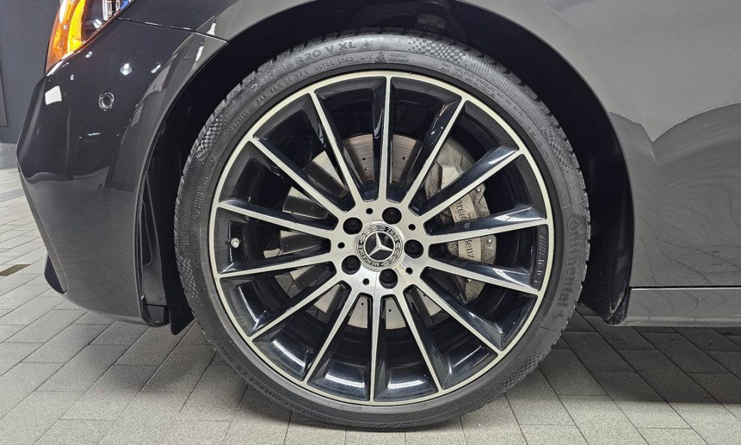Mercedes-Benz E-Class E350 4MATIC AMG Line, 2023