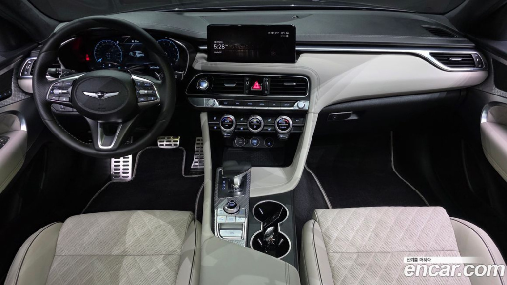 Genesis G70 Gasoline 2.0T 4WD, 2023