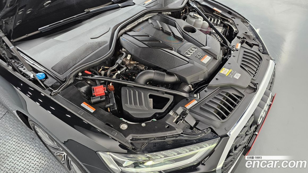 Audi A8 55 TFSI Quattro Premium LWB, 2023