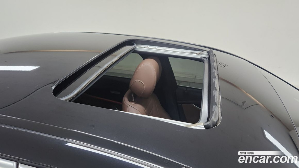 Mercedes-Benz E-Class E250 AMG Line, 2023