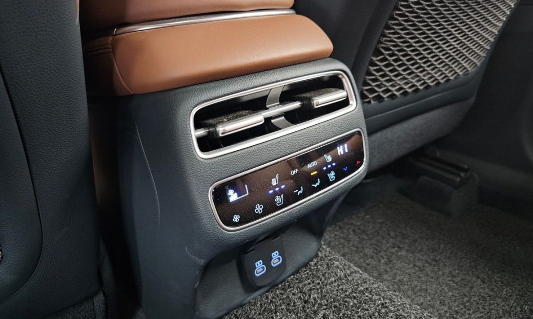 Genesis GV70 2.5T Gasoline 2WD, 2025