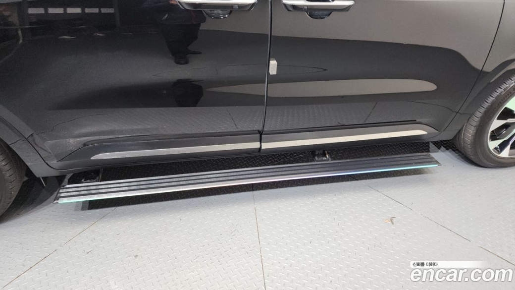 Kia Carnival 9-Seater Signature, 2023