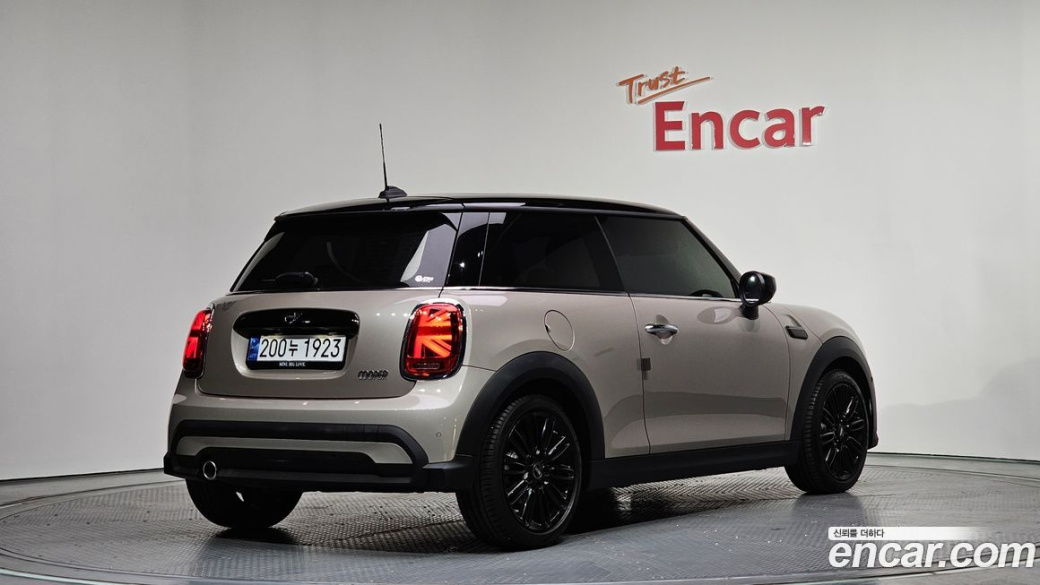 Mini Cooper  , 2024