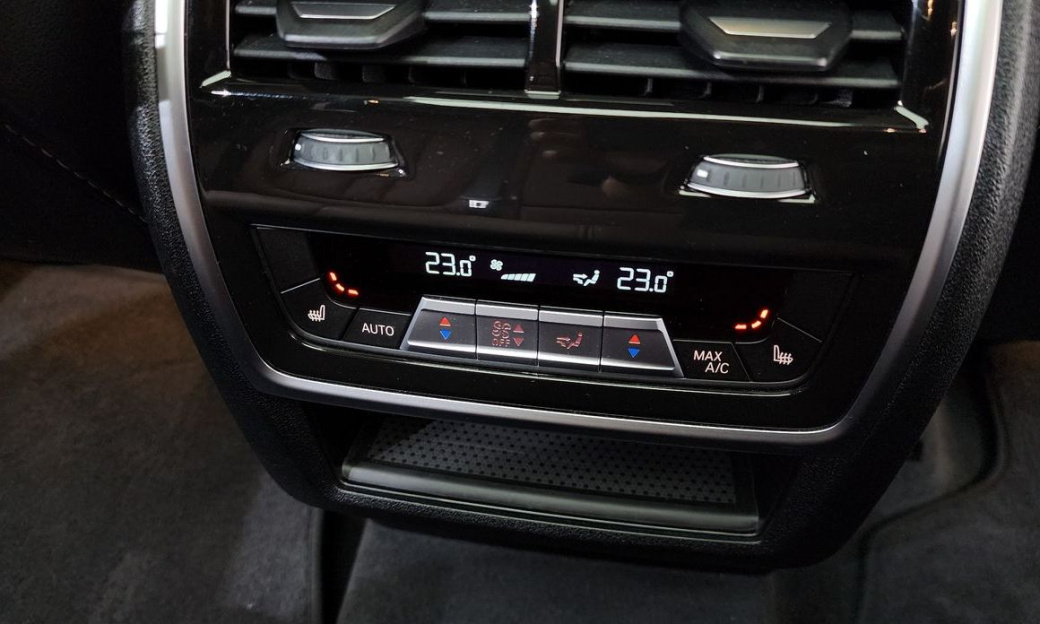 BMW X5 M50i, 2022