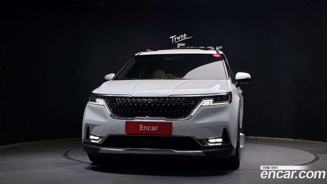 Kia Carnival 9-Seater Signature, 2022