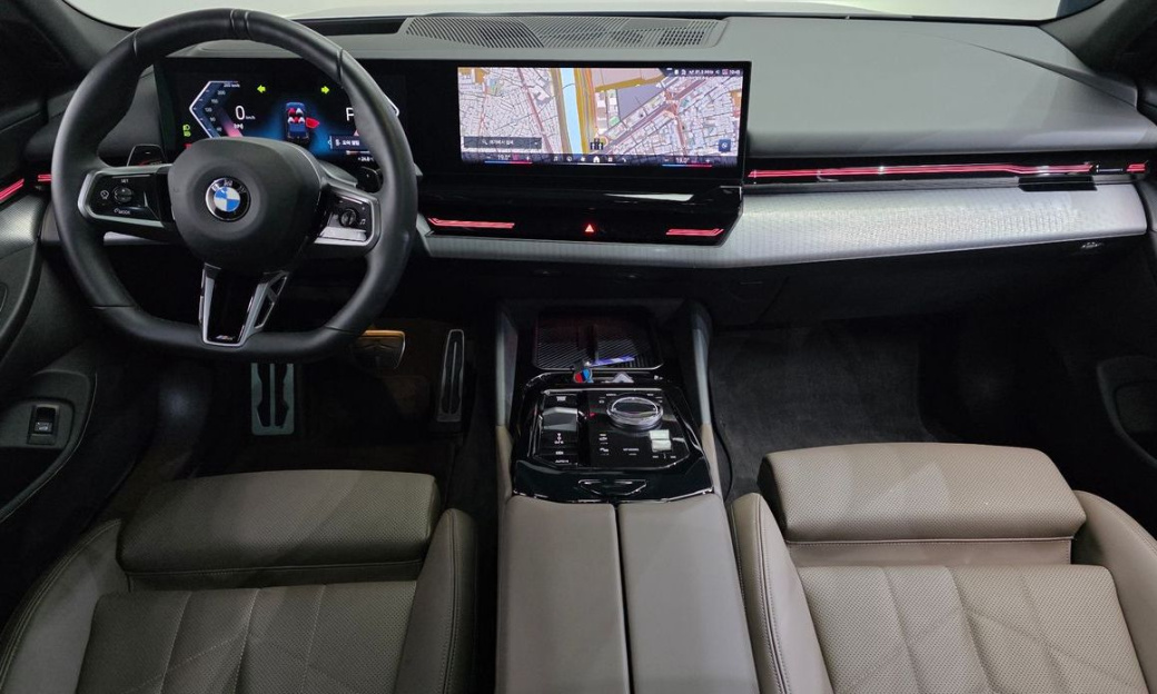 BMW 5-Series 520i M Sport, 2024
