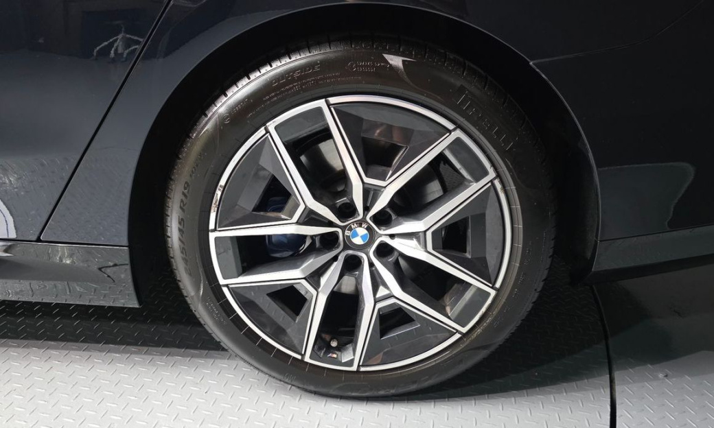 BMW 5-Series 520i M Sport, 2024