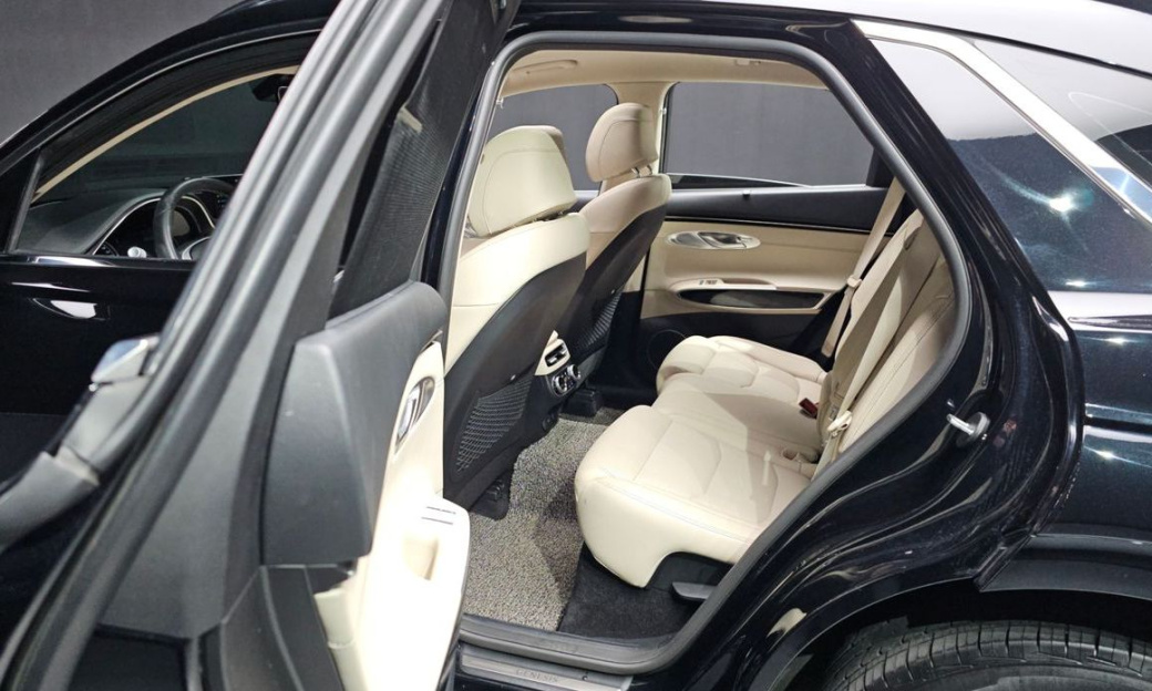 Genesis GV70 2.5T Gasoline 2WD, 2021