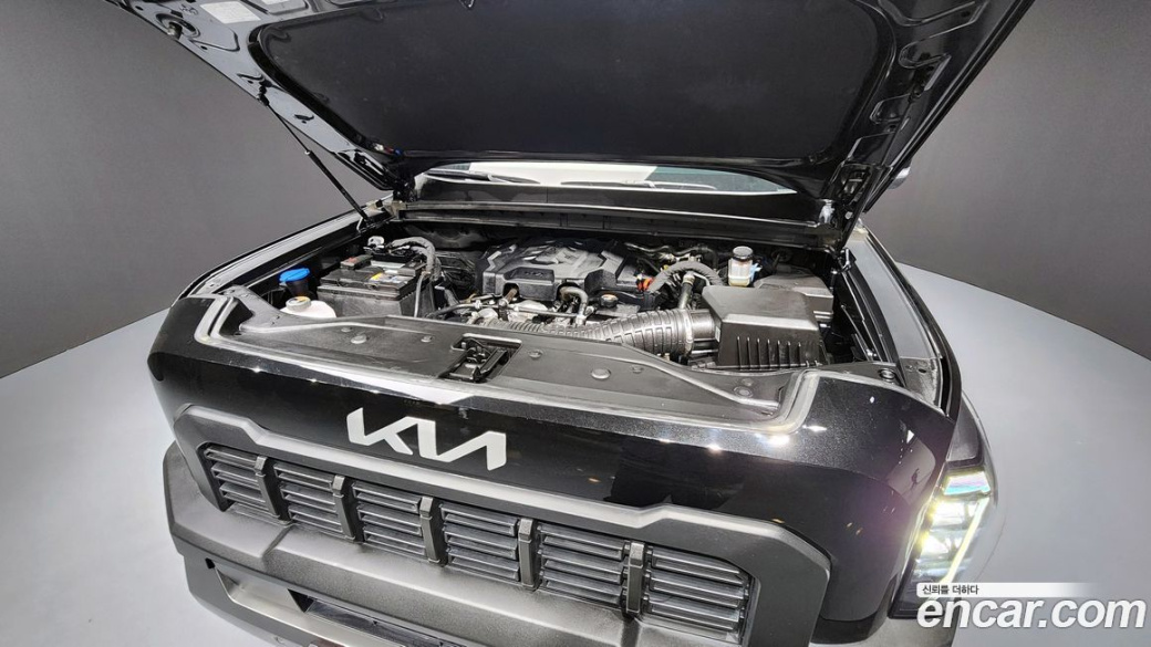 Kia Tasman 2.5T Gasoline 4WD, 2026