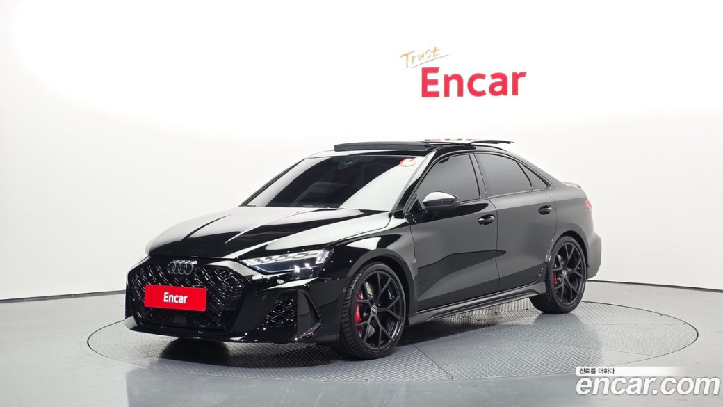 Audi RS3 2.5 TFSI Quattro Carbon Edition, 2025