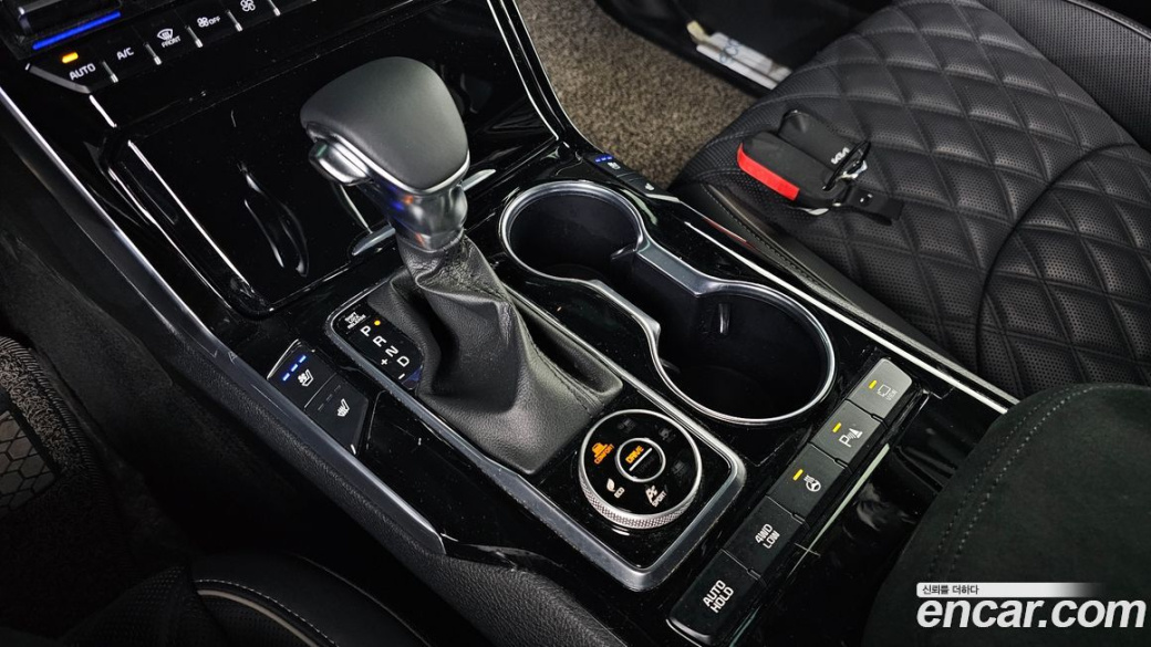 Kia Mohave Diesel 3.0 4WD 7-Seater, 2022