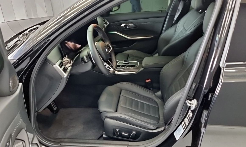 BMW 3-Series M340i Pro, 2026