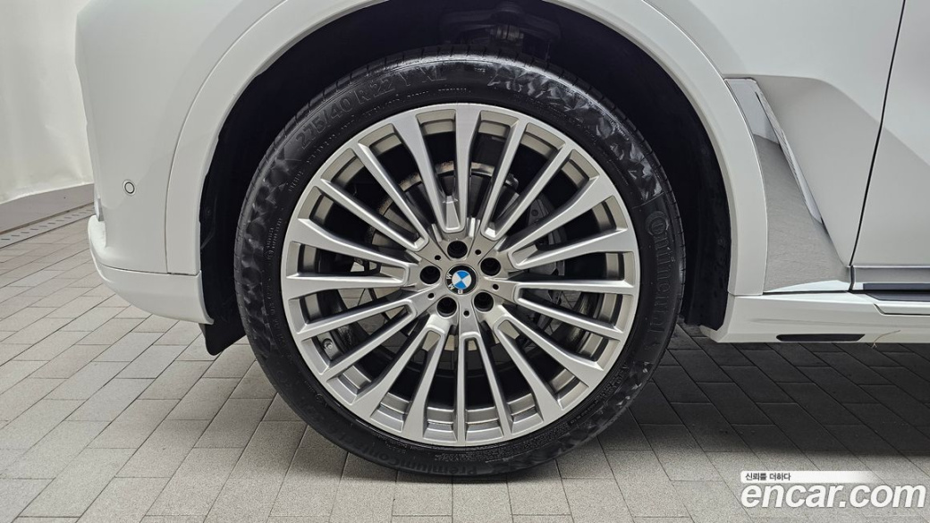 BMW X7 xDrive 40i Design Pure Excellence 6-Seater, 2022
