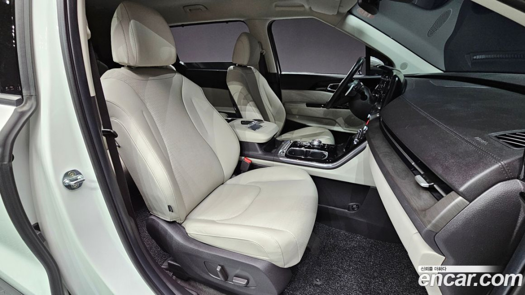 Kia Carnival 9-Seater Noblesse, 2022