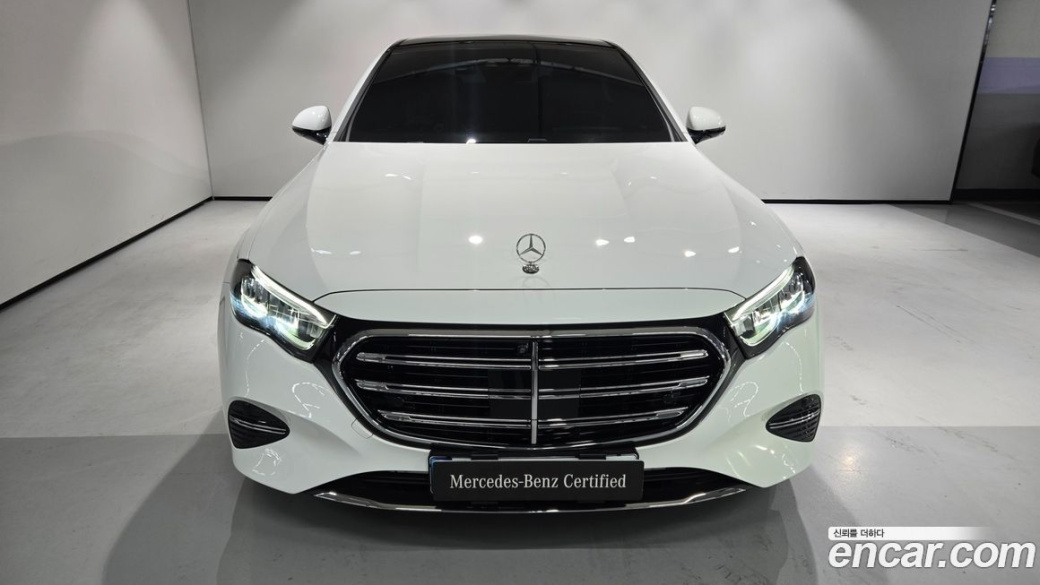 Mercedes-Benz E-Class E220d 4MATIC Exclusive, 2025