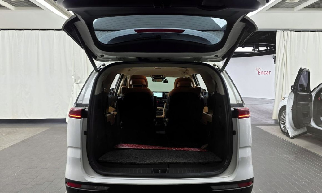 Kia Carnival 7-Seater Noblesse, 2023