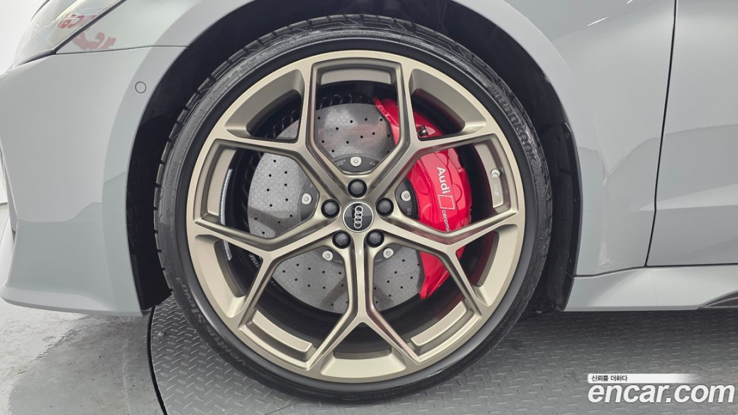 Audi RS7 4.0 TFSI Quattro Performance, 2025