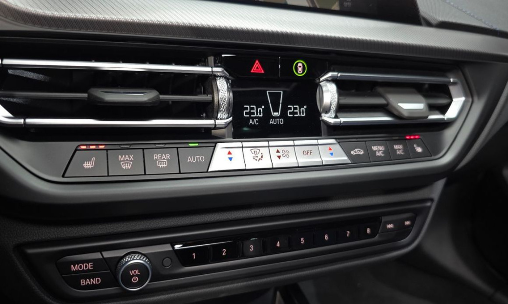 BMW 1-Series 120i M Sports, 2024