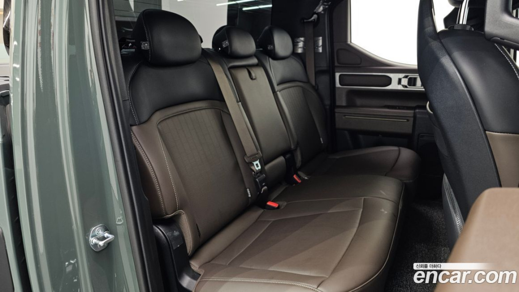 Kia Tasman 2.5T Gasoline 4WD, 2026